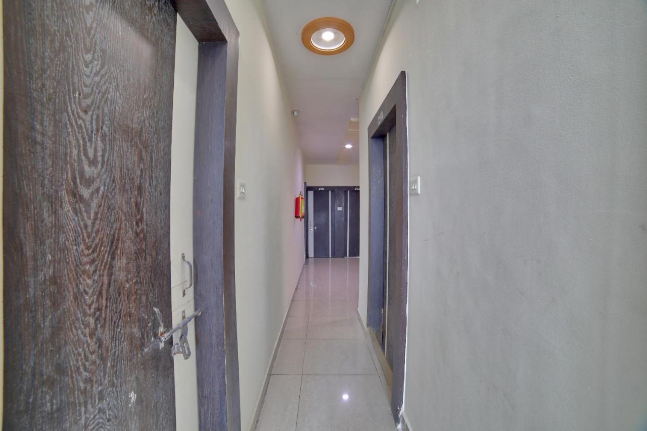 Oyo 35538 Hotel Risha Chandrapur Eksteriør billede