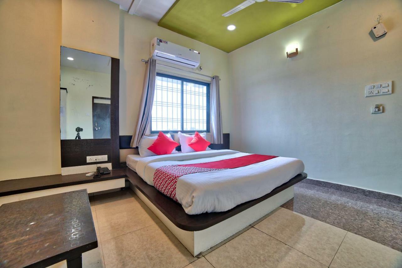 Oyo 35538 Hotel Risha Chandrapur Eksteriør billede