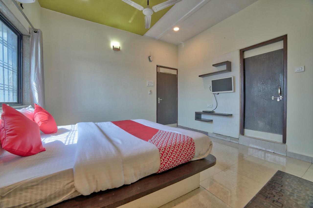 Oyo 35538 Hotel Risha Chandrapur Eksteriør billede